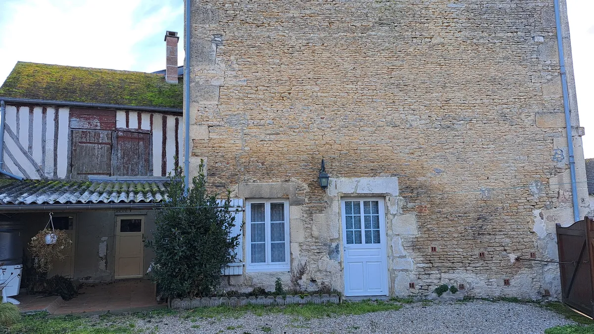 Photo 2