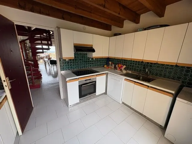 Photo 5