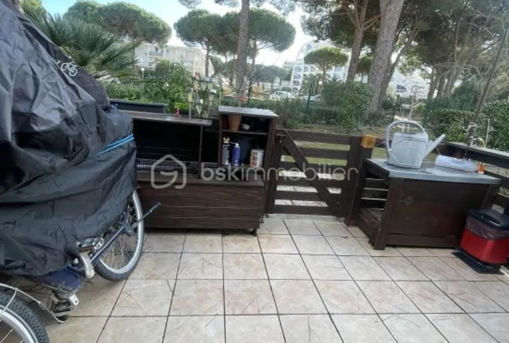 Photo 10