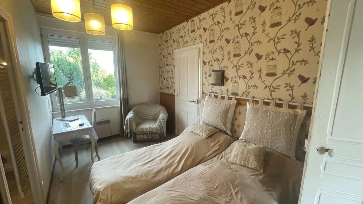 Photo 12