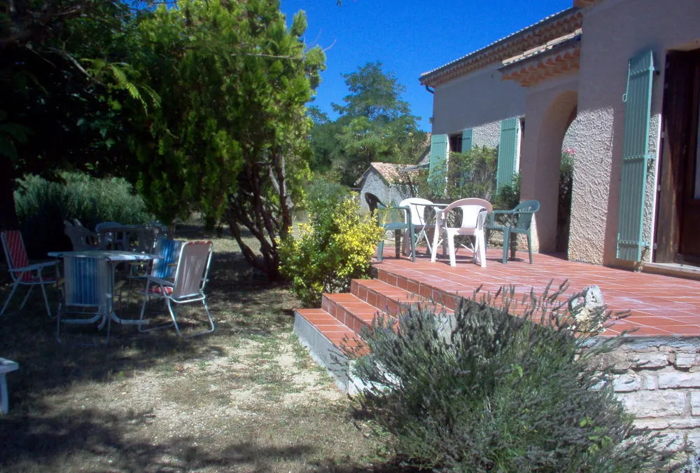 Photo 3