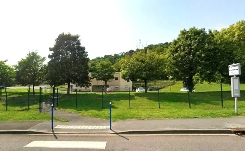 Photo 8