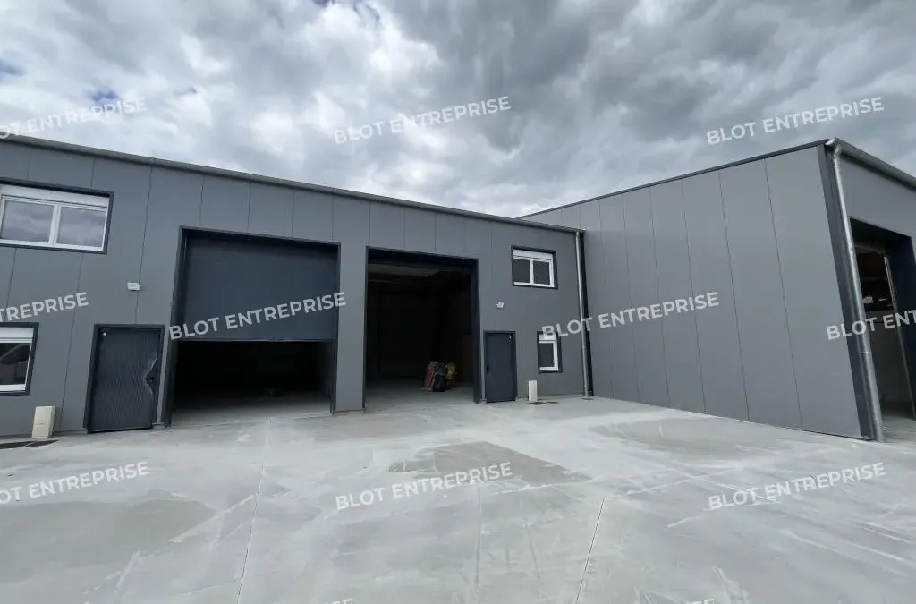 Photo 1