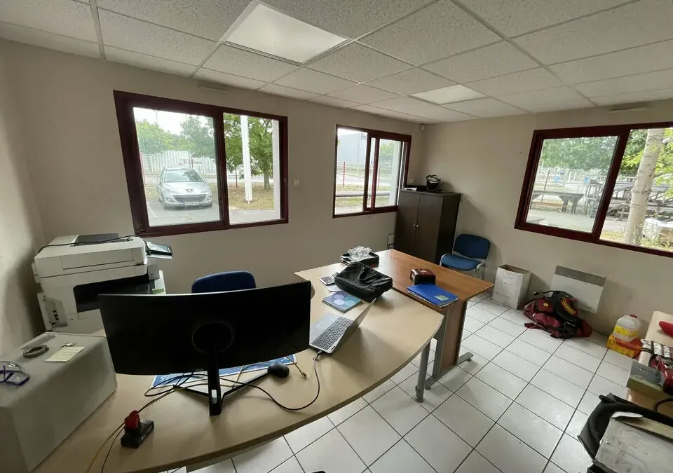 Photo 6