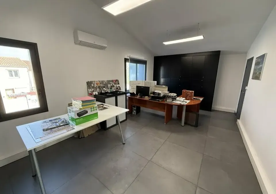 Photo 6
