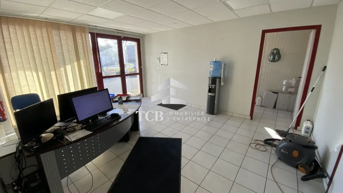 Photo 6