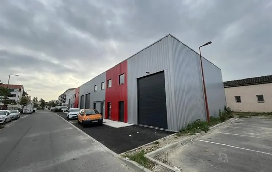 Photo 1