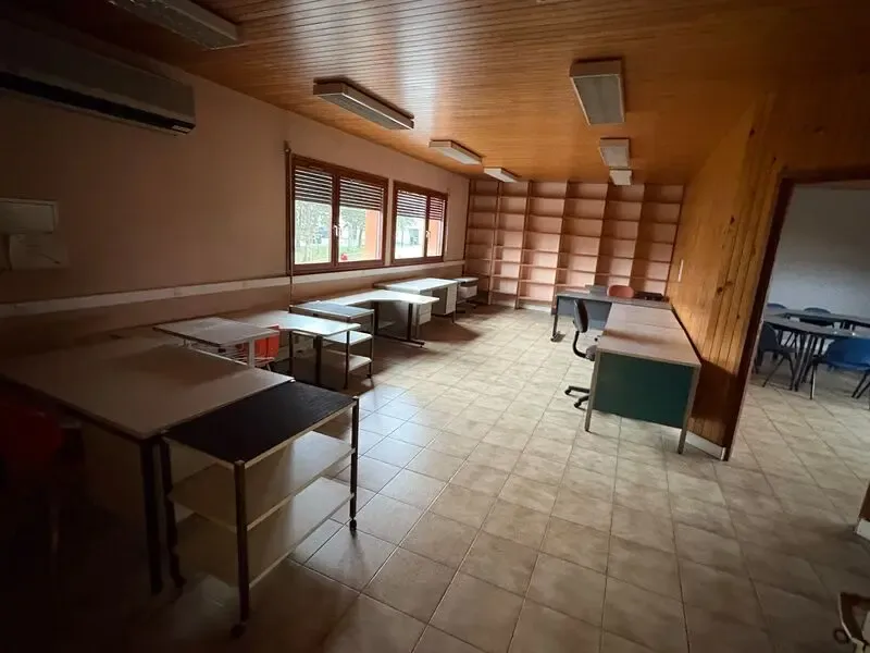 Photo 9