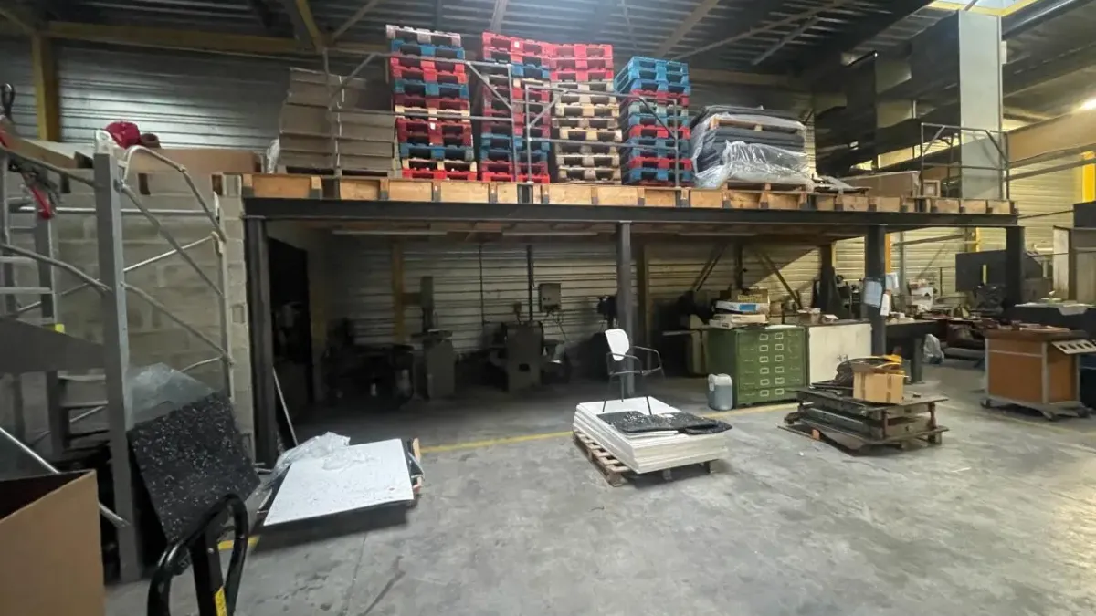 Photo 8