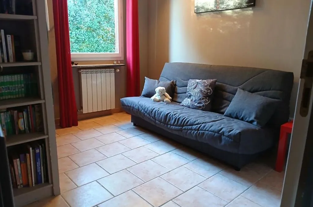 Photo 10