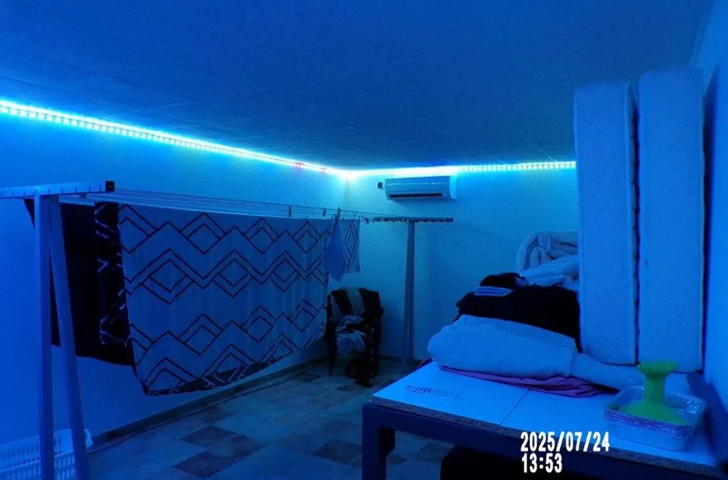 Photo 12