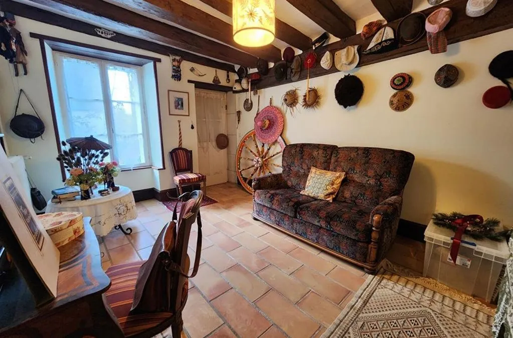 Photo 8