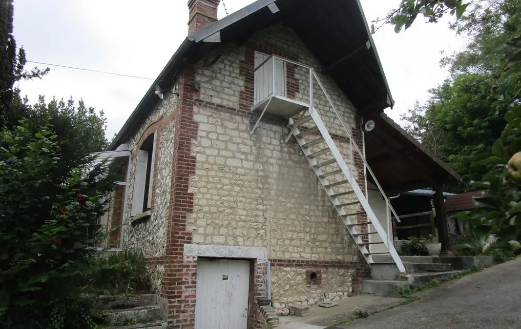 Photo 1