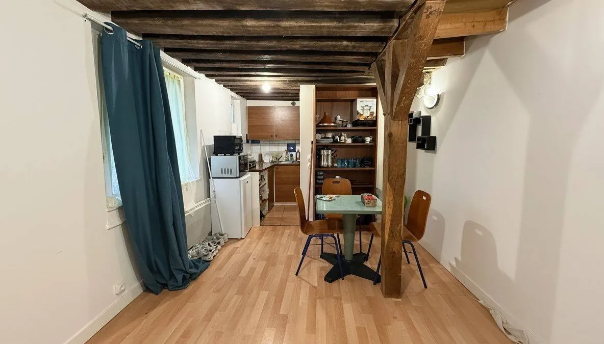 Photo 1