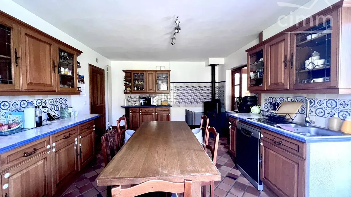Photo 5