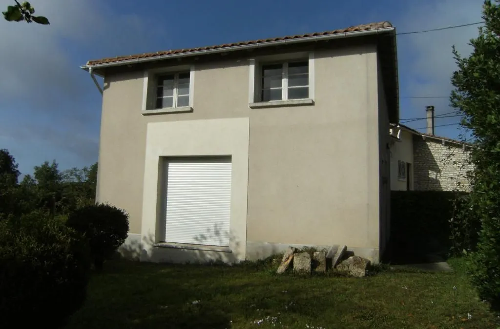 Photo 1