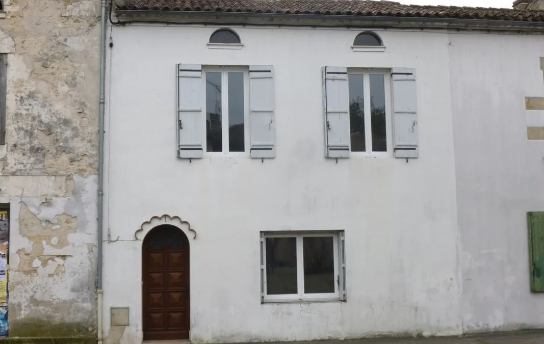 Photo 1