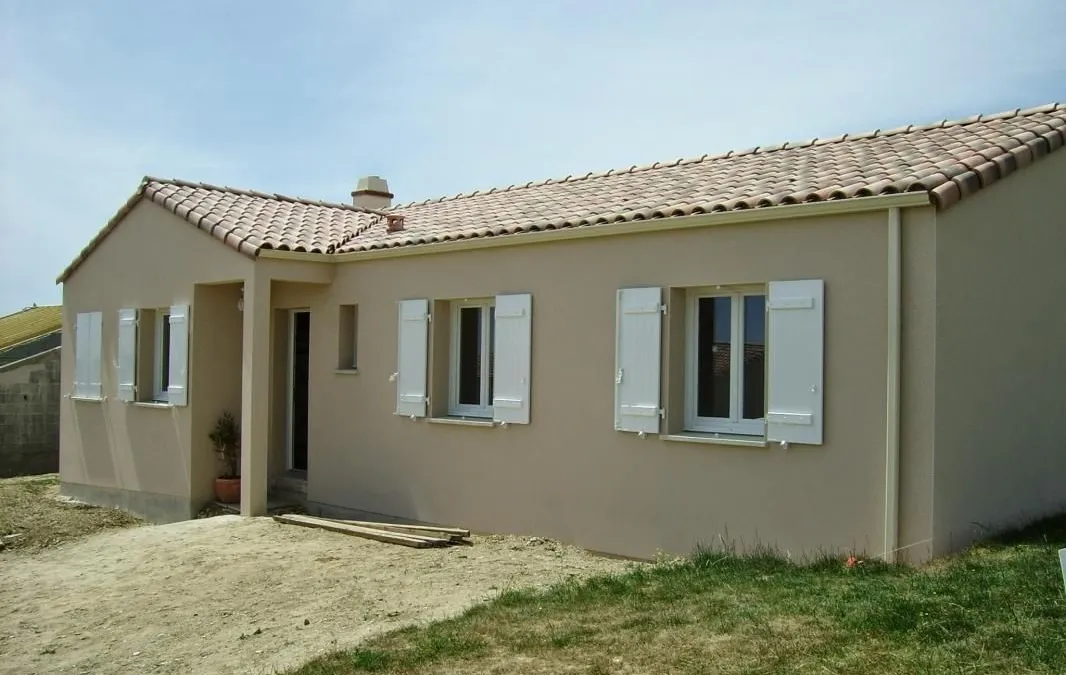 Photo 1