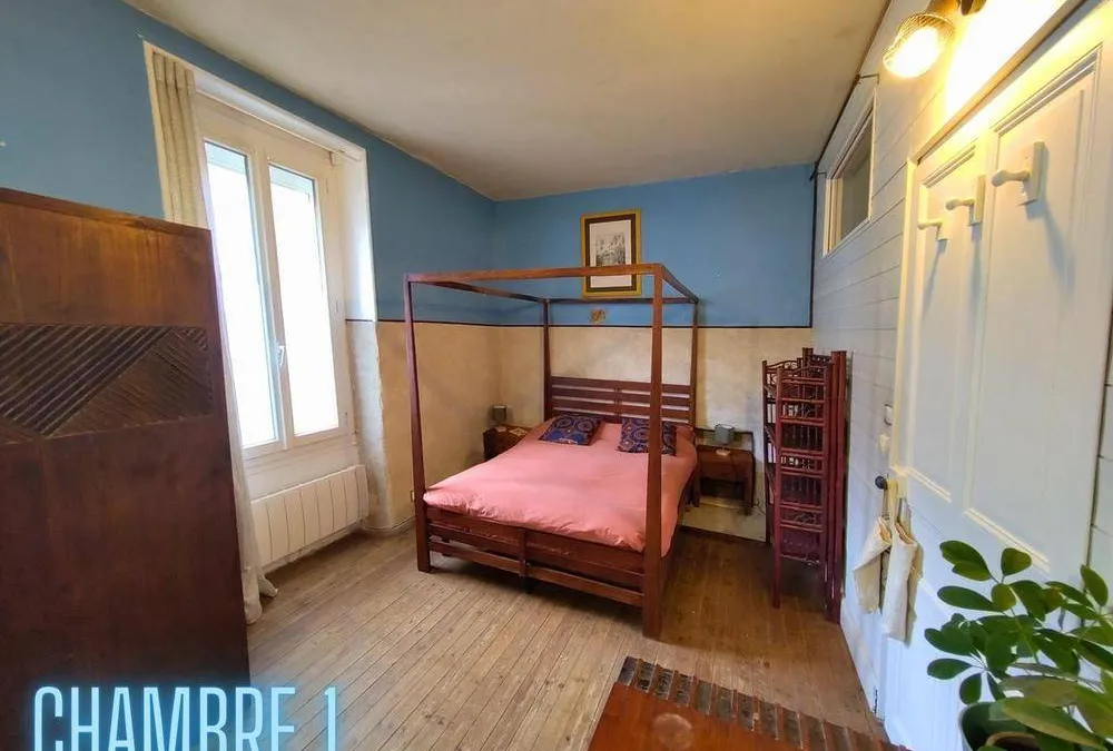 Photo 1