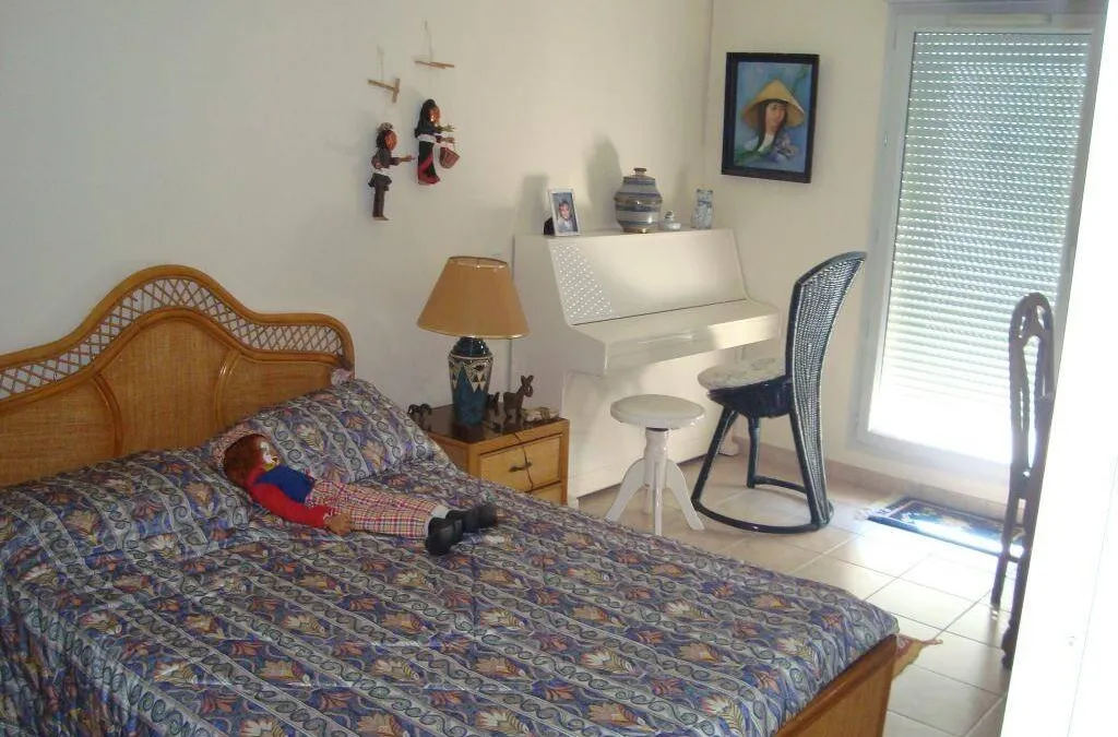 Photo 1
