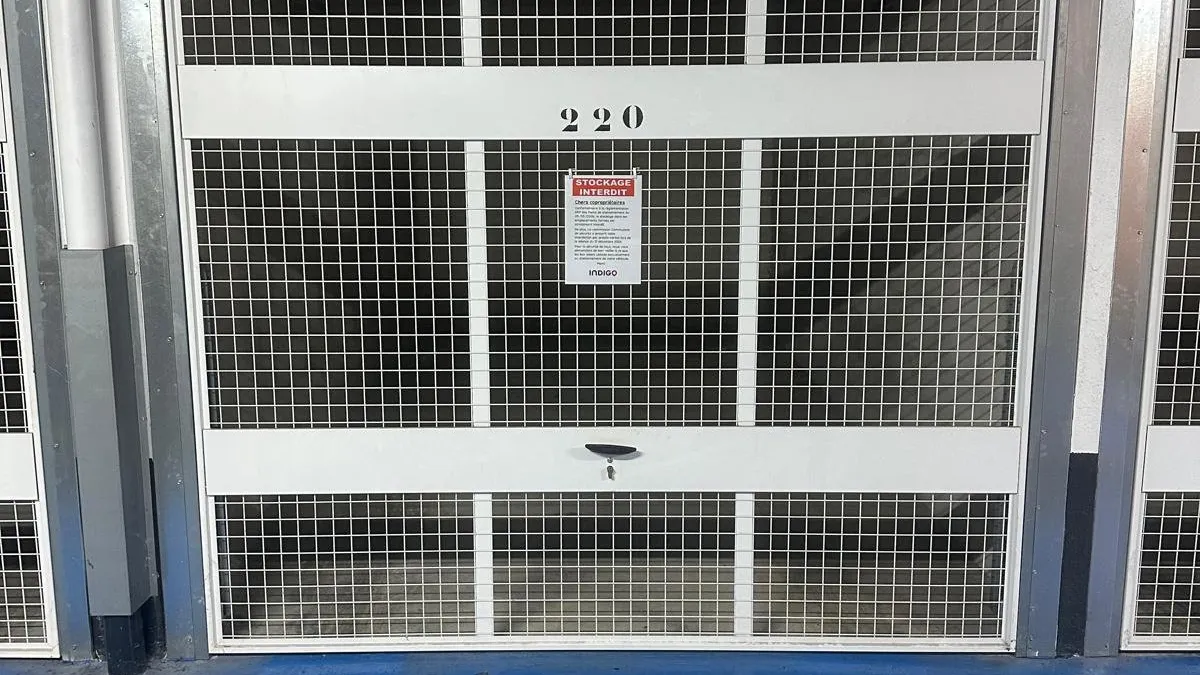 Photo 1