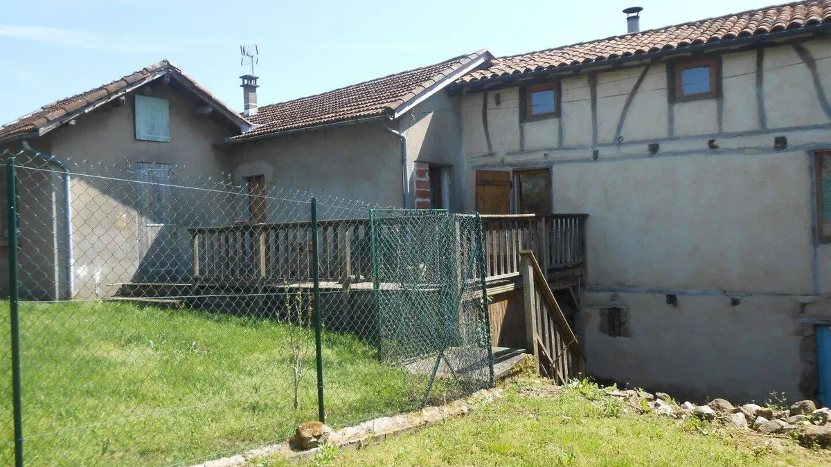 Photo 1