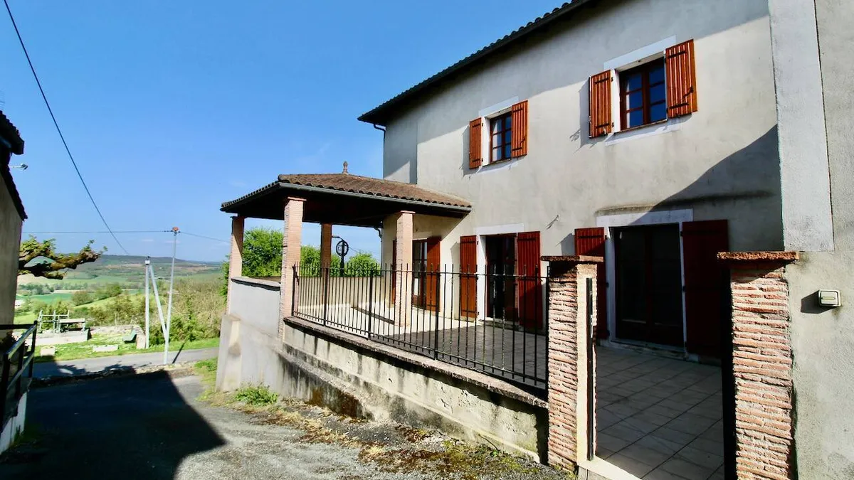 Photo 1