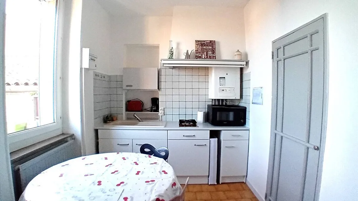 Photo 1