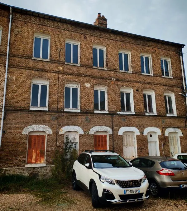 Photo 1
