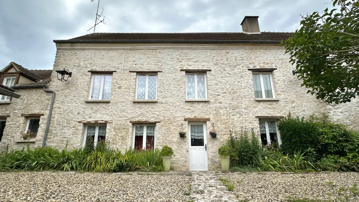 Photo 1