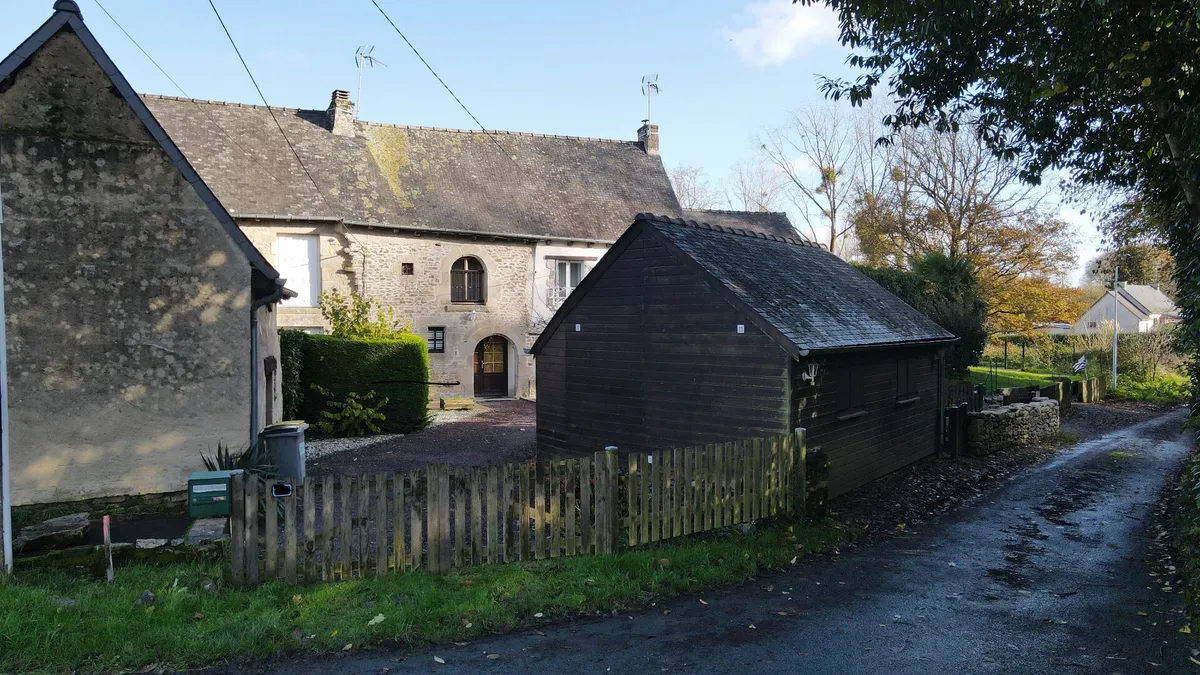 Photo 1