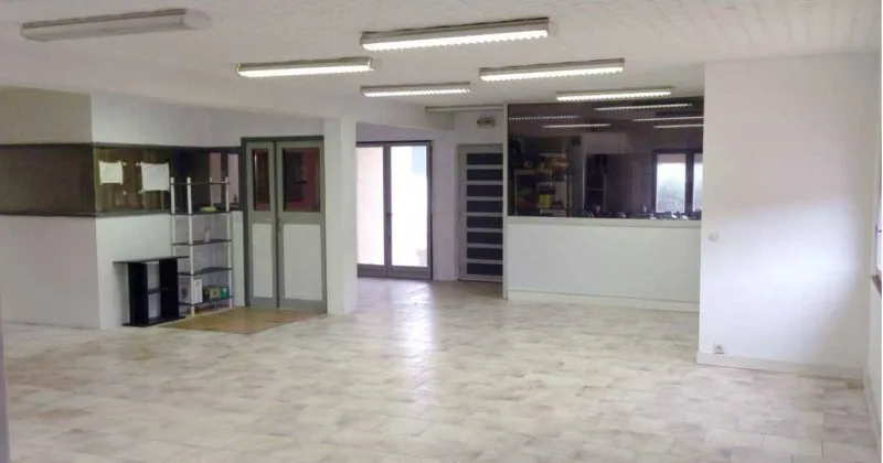 Photo 3