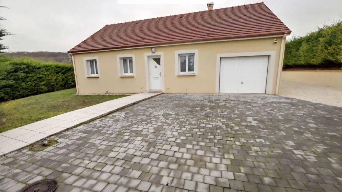 Photo 1
