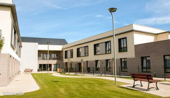 Photo 1
