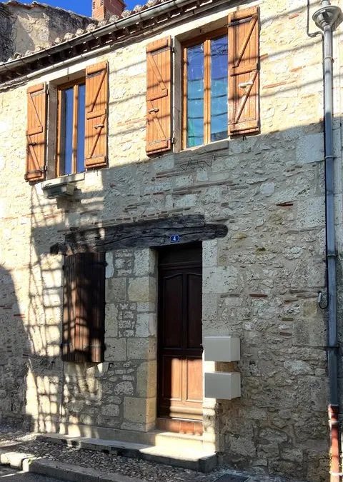 Photo 1