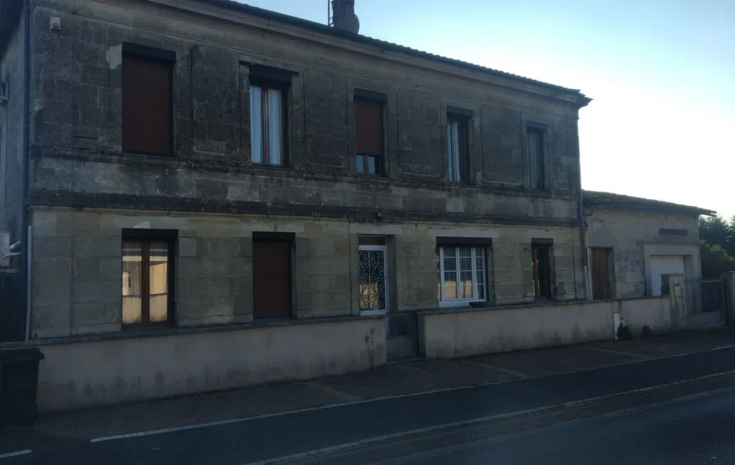 Photo 1
