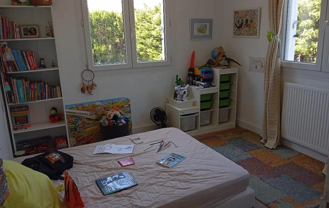 Photo 1