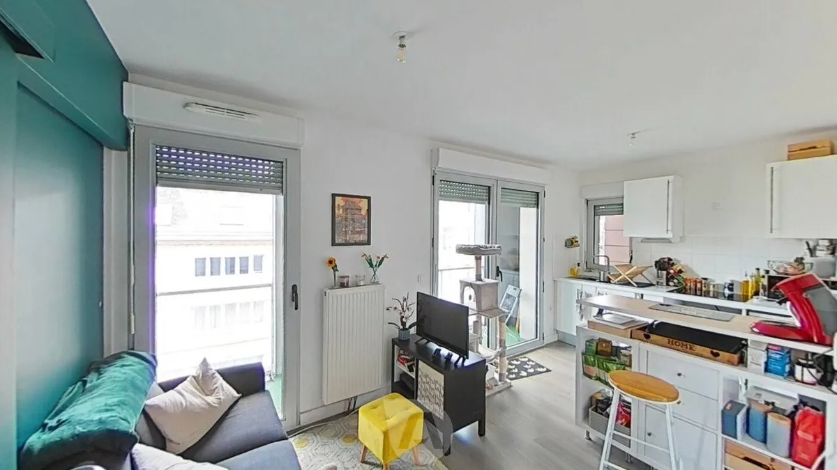 Photo 1