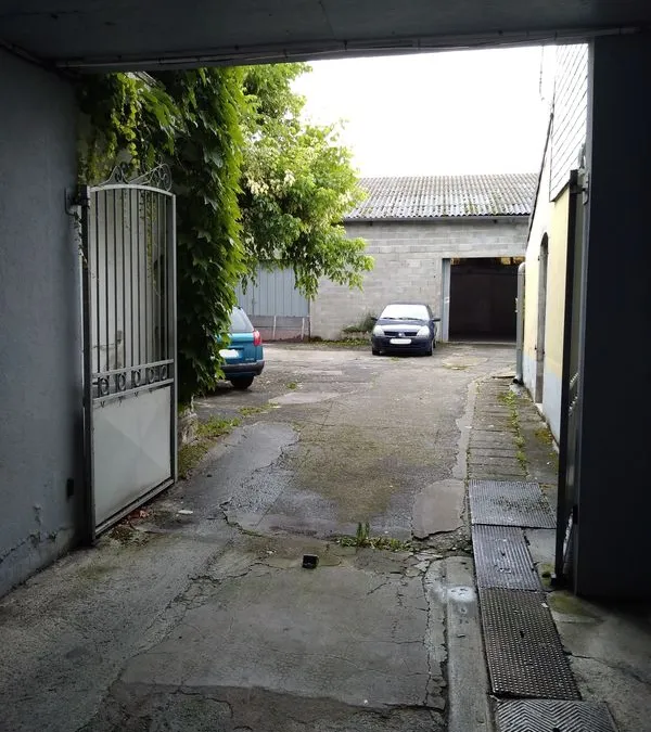 Photo 1