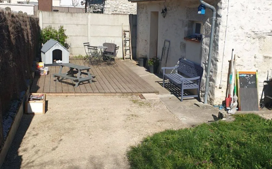 Photo 1
