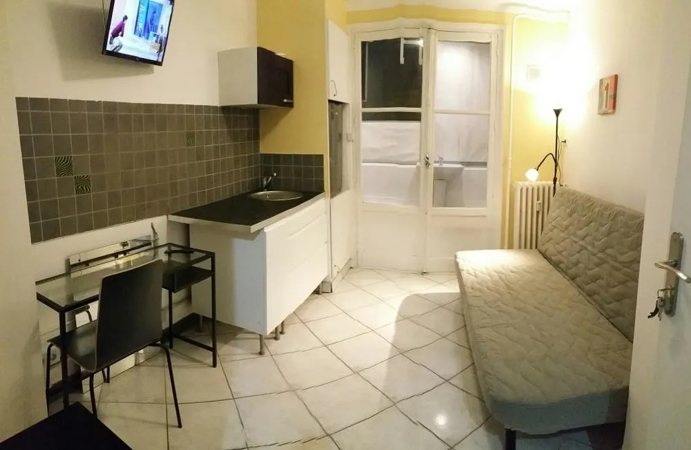 Photo 1