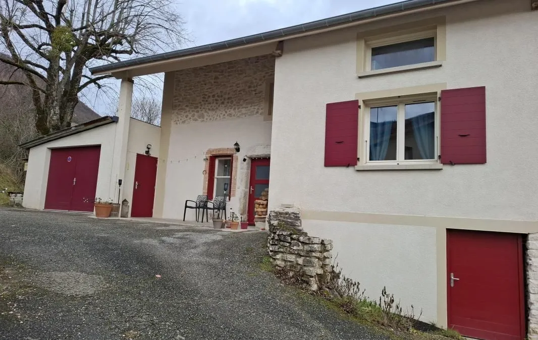Photo 1