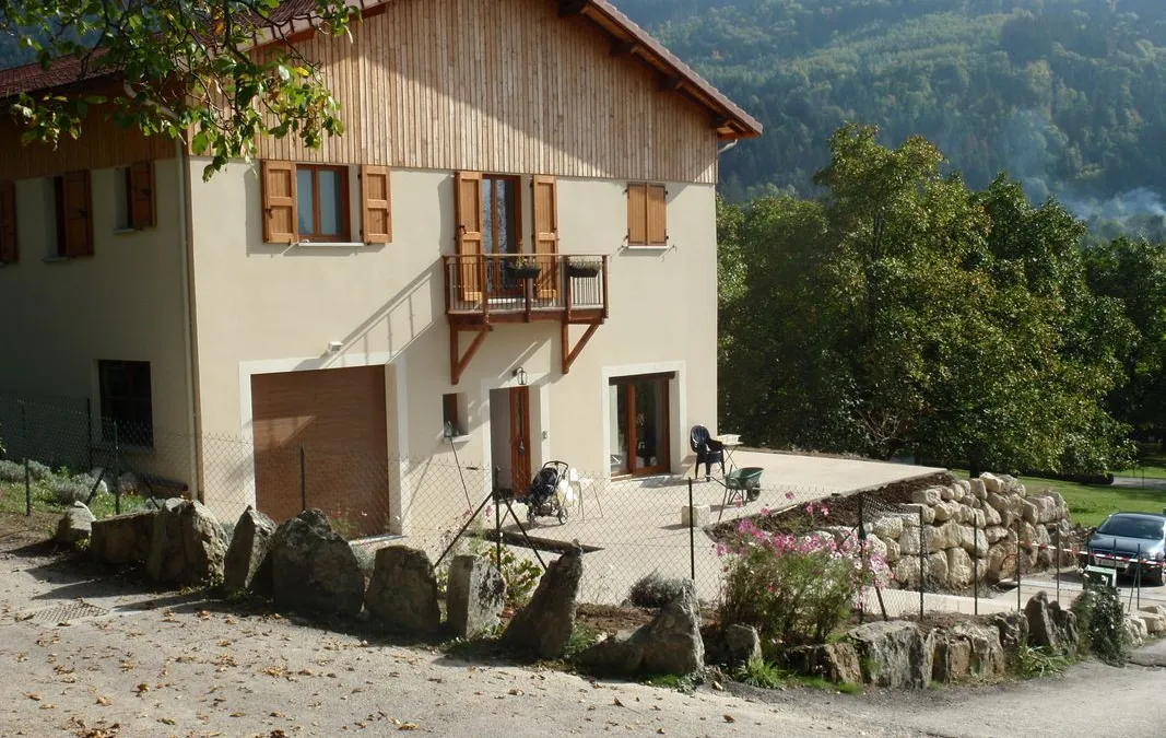 Photo 1
