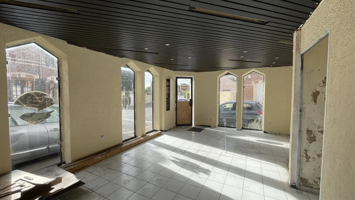 Photo 1