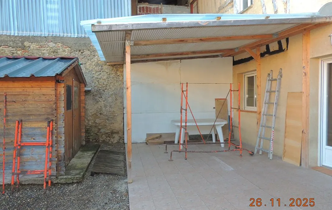 Photo 1