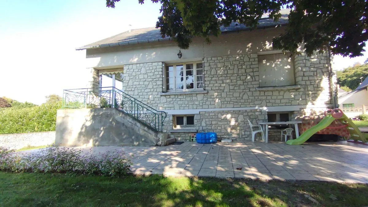 Photo 1