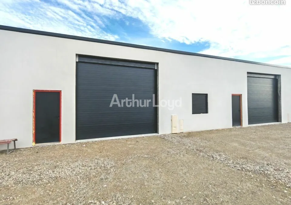 Photo 1