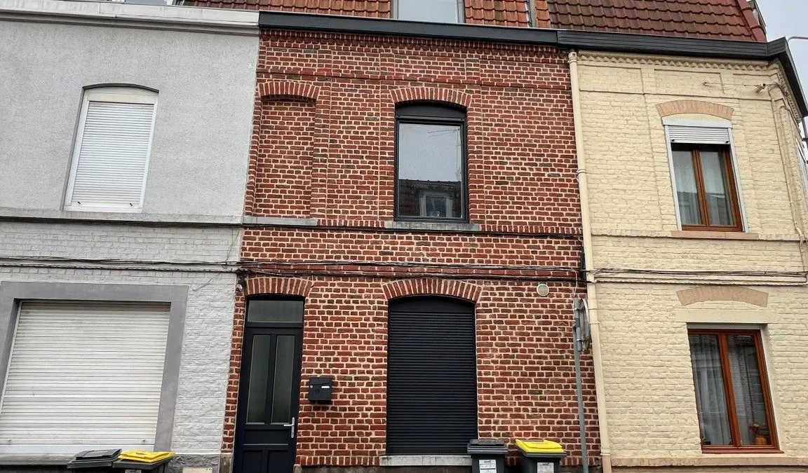 Photo 1