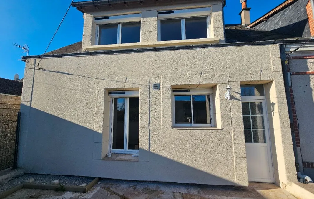 Photo 1