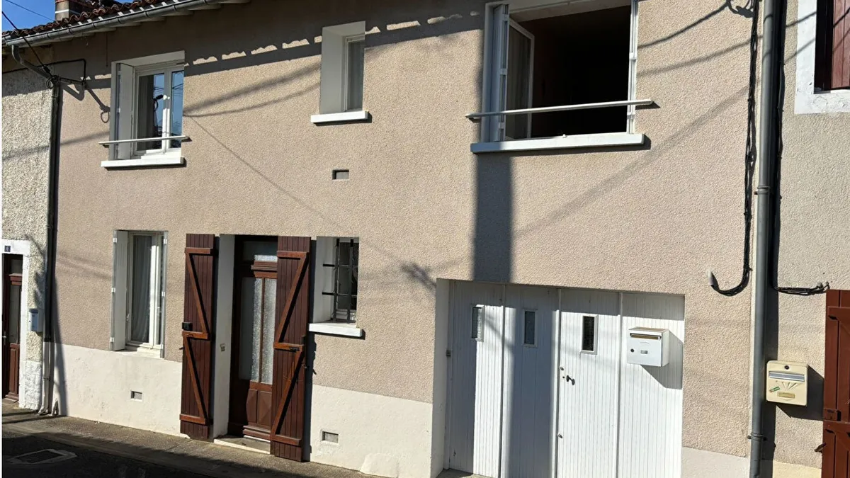 Photo 1
